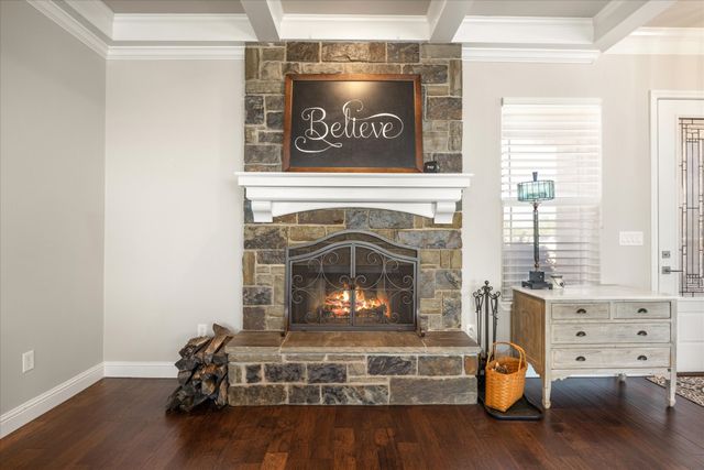 122 King Arthur Court, Glen Rose, TX 76043