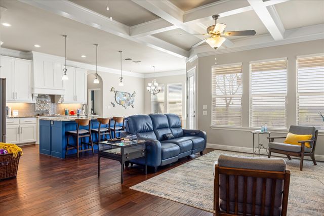 122 King Arthur Court, Glen Rose, TX 76043