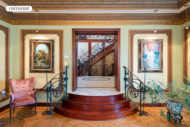 84-01 MIDLAND Parkway, New York City, NY 11432