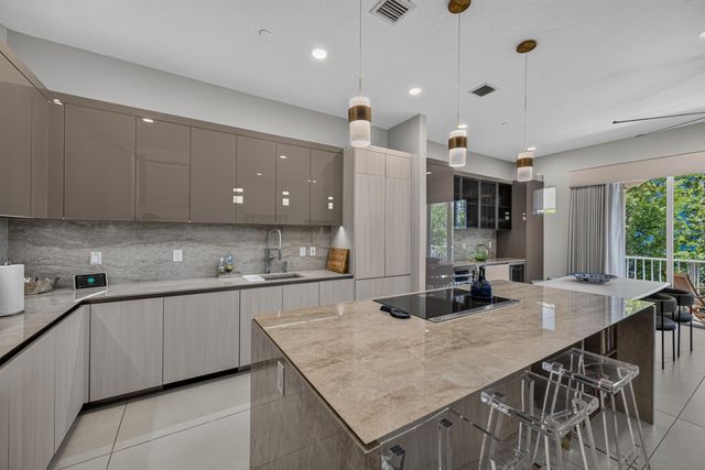 3224 NE 4th Street, Pompano Beach, FL 33062