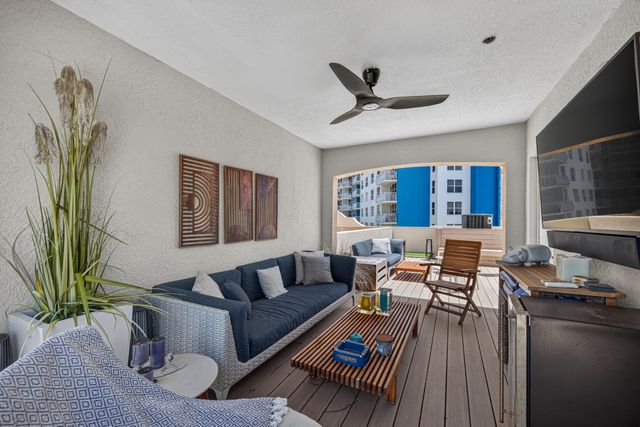 3224 NE 4th Street, Pompano Beach, FL 33062