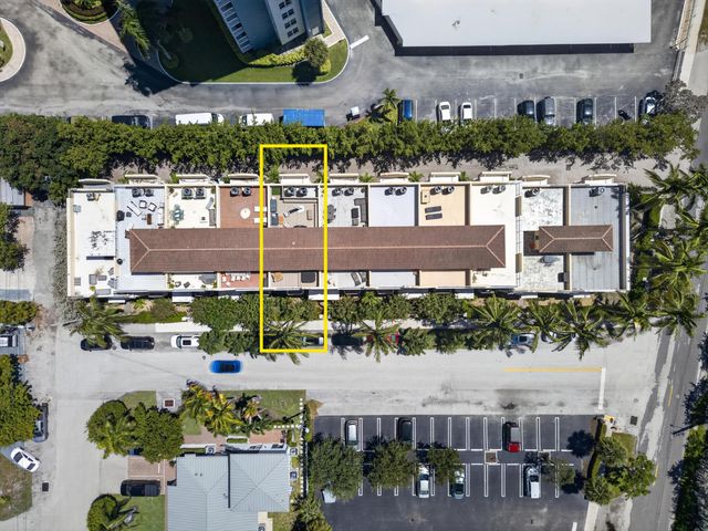 3224 NE 4th Street, Pompano Beach, FL 33062