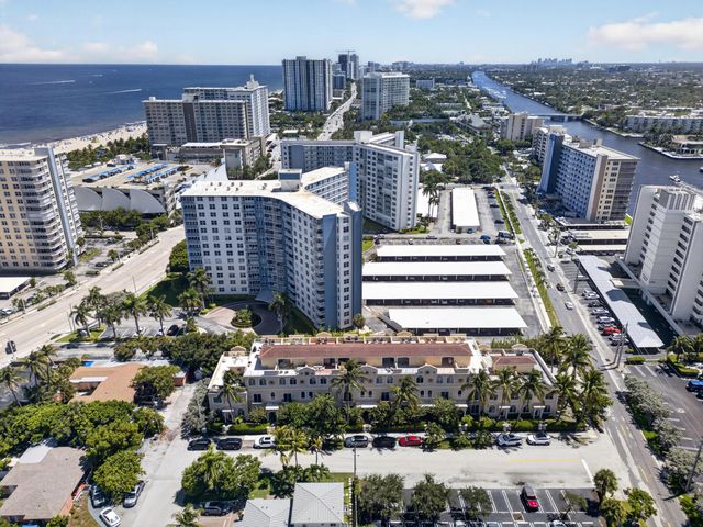 3224 NE 4th Street, Pompano Beach, FL 33062