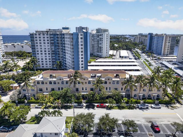 3224 NE 4th Street, Pompano Beach, FL 33062