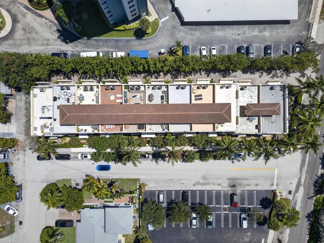3224 NE 4th Street, Pompano Beach, FL 33062