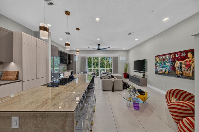3224 NE 4th Street, Pompano Beach, FL 33062