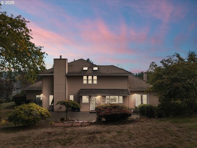 12495 Se CREST Way, Happy Valley, OR 97086