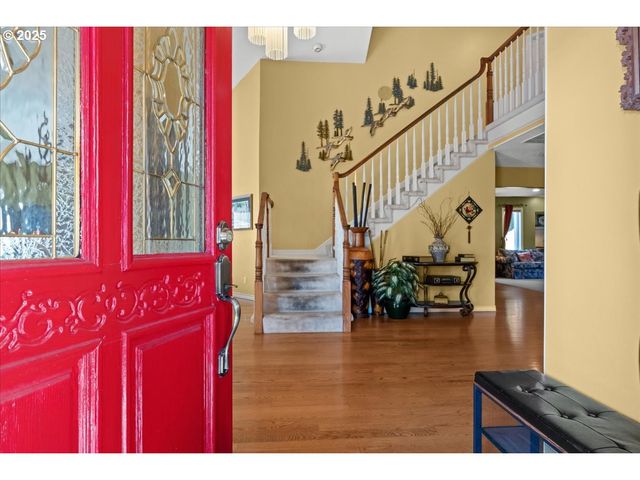 12495 Se CREST Way, Happy Valley, OR 97086