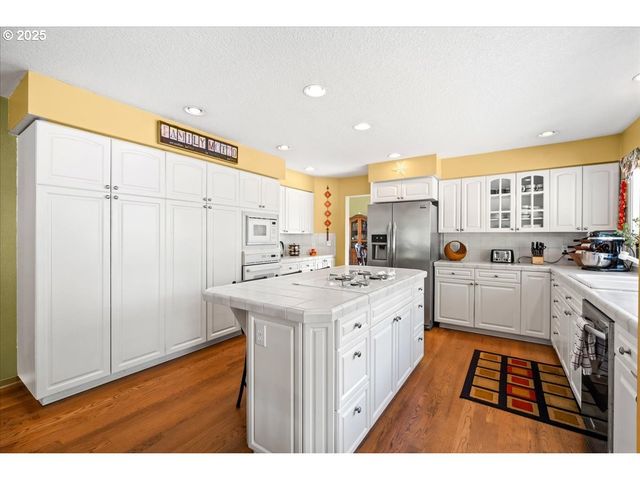 12495 Se CREST Way, Happy Valley, OR 97086