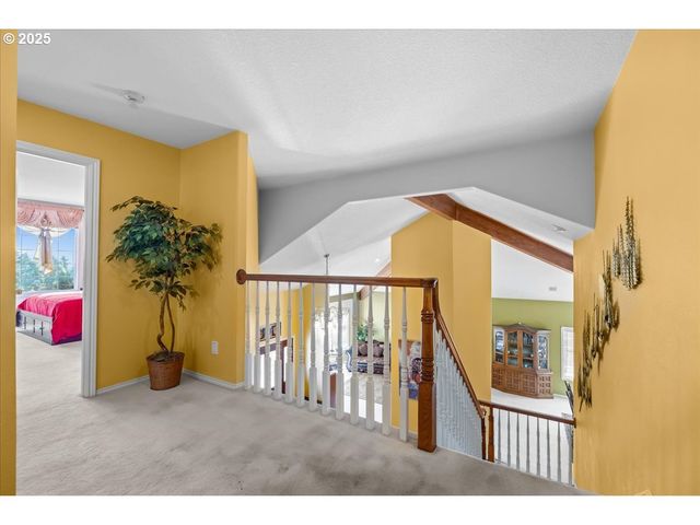 12495 Se CREST Way, Happy Valley, OR 97086