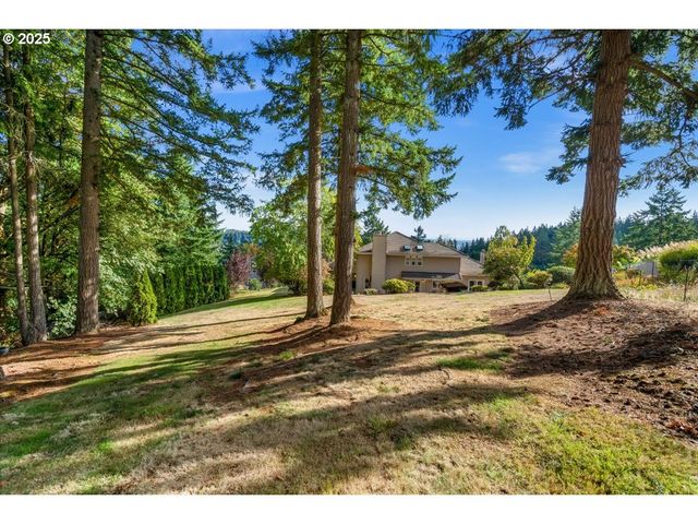 12495 Se CREST Way, Happy Valley, OR 97086