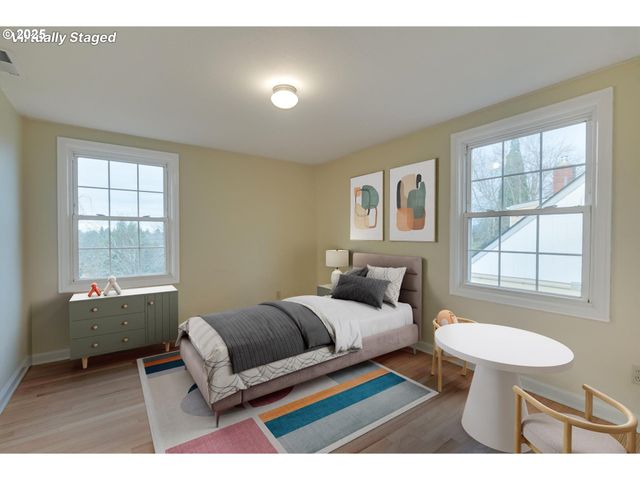 205 Ne BILLINGHER Dr, Portland, OR 97220