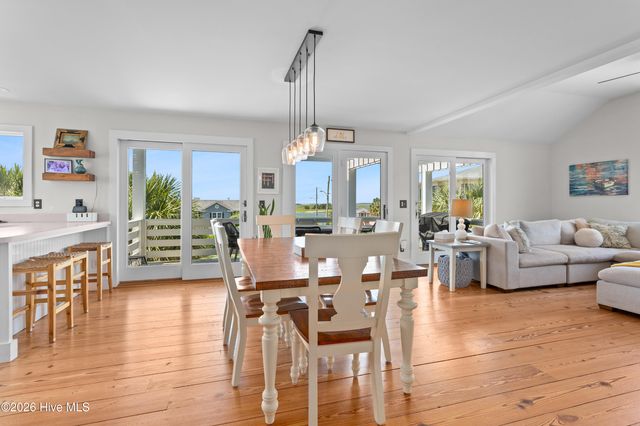 202 Live Oak Drive, Wrightsville Beach, NC 28480