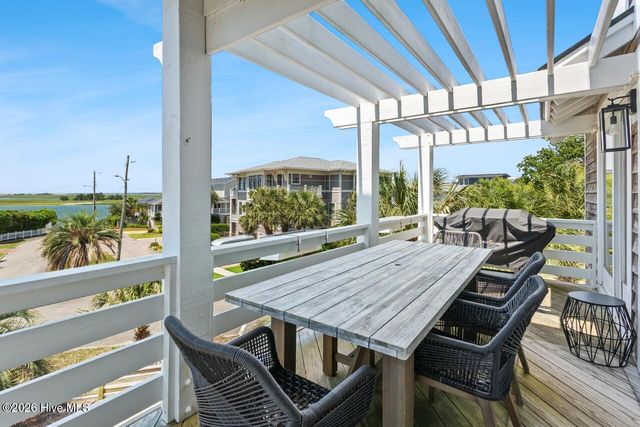 202 Live Oak Drive, Wrightsville Beach, NC 28480