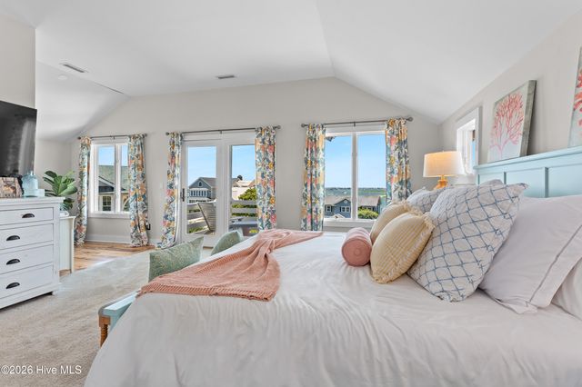 202 Live Oak Drive, Wrightsville Beach, NC 28480