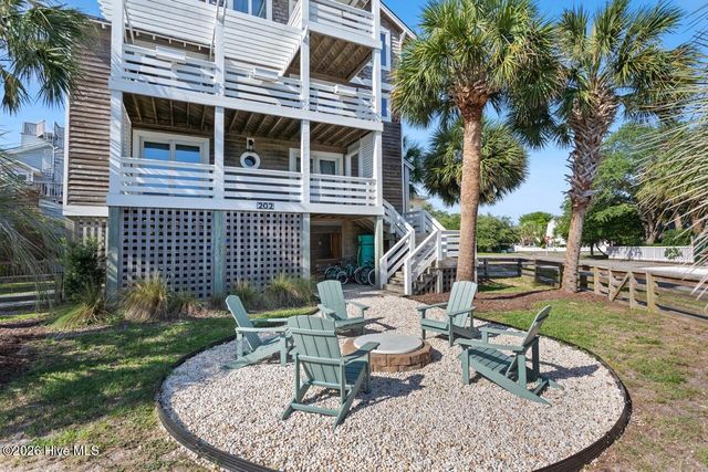202 Live Oak Drive, Wrightsville Beach, NC 28480