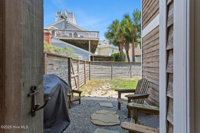 202 Live Oak Drive, Wrightsville Beach, NC 28480