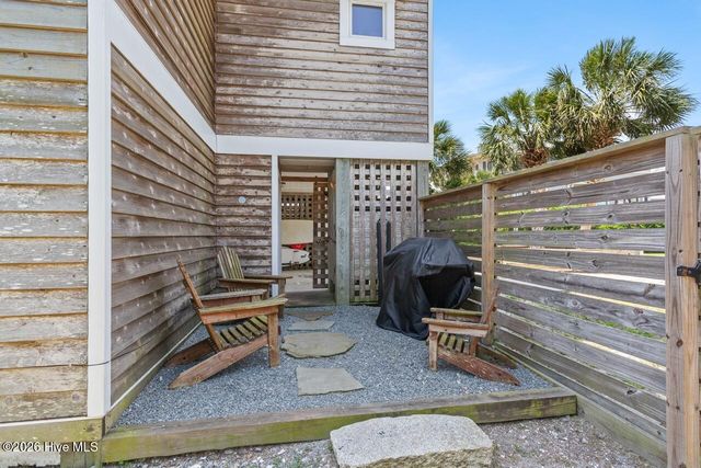 202 Live Oak Drive, Wrightsville Beach, NC 28480