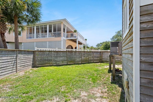 202 Live Oak Drive, Wrightsville Beach, NC 28480
