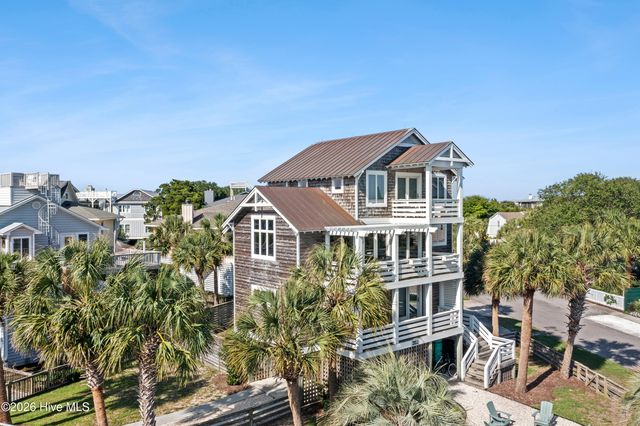 202 Live Oak Drive, Wrightsville Beach, NC 28480