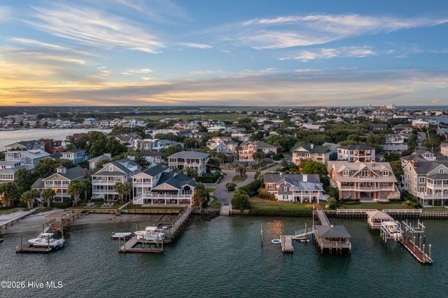 202 Live Oak Drive, Wrightsville Beach, NC 28480