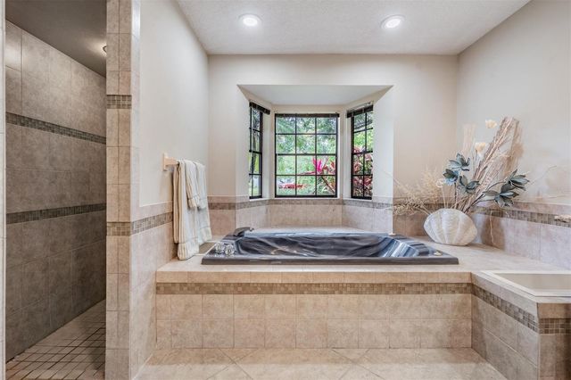 3428 VALLEY RANCH DRIVE, Lutz, FL 33548