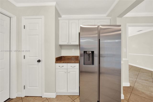 9312 SW 182nd St, Palmetto Bay, FL 33157