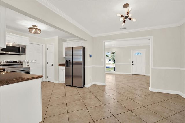 9312 SW 182nd St, Palmetto Bay, FL 33157