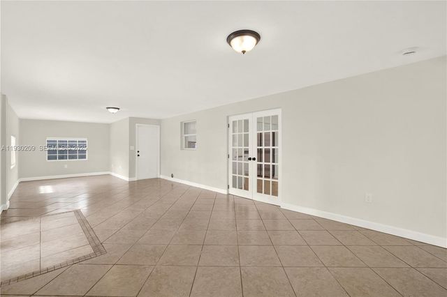 9312 SW 182nd St, Palmetto Bay, FL 33157