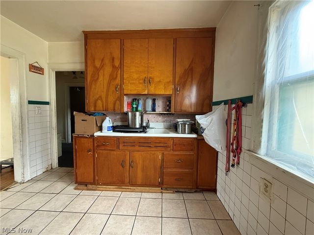 14202 Glendale Avenue, Cleveland, OH 44128