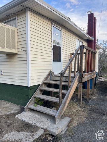 451 E 6000 N, Kenilworth, UT 84529