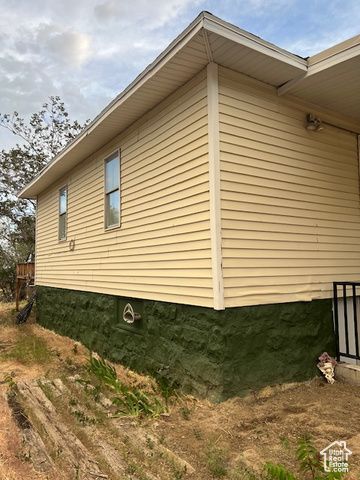 451 E 6000 N, Kenilworth, UT 84529