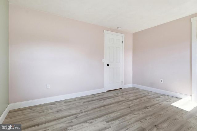 1733 POWDER MILL RD, York, PA 17403