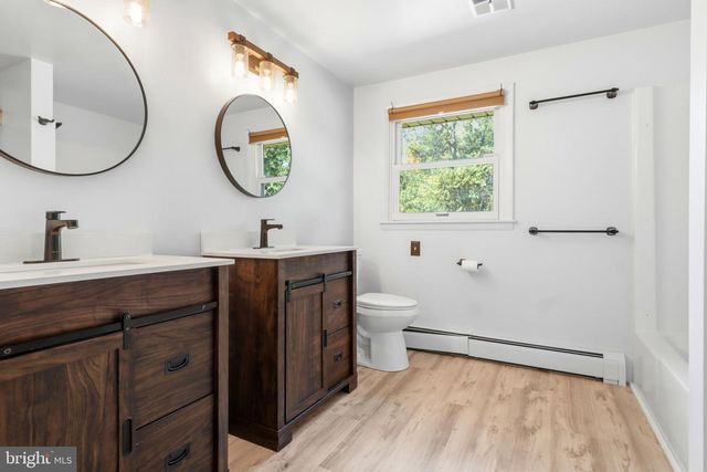 1733 POWDER MILL RD, York, PA 17403