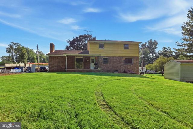1733 POWDER MILL RD, York, PA 17403