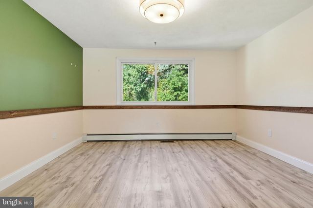 1733 POWDER MILL RD, York, PA 17403