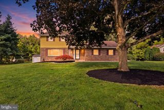 1733 POWDER MILL RD, York, PA 17403
