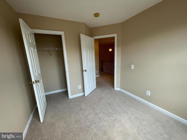 8863 CHEROKEE ROSE WAY, Lorton, VA 22079