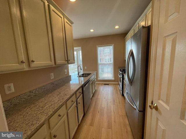 8863 CHEROKEE ROSE WAY, Lorton, VA 22079