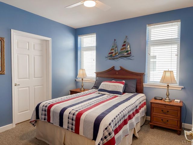 1273 Graves Harbor Trail 348, Huddleston, VA 24104