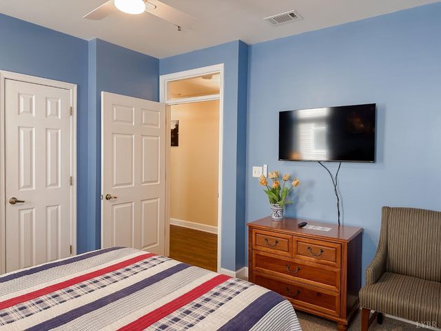 1273 Graves Harbor Trail 348, Huddleston, VA 24104