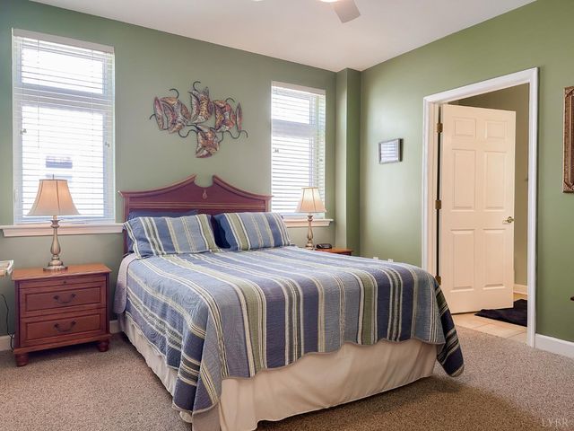 1273 Graves Harbor Trail 348, Huddleston, VA 24104