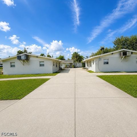 3236 Dora ST, Fort Myers, FL 33916
