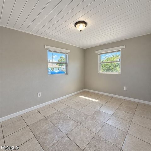 3236 Dora ST, Fort Myers, FL 33916