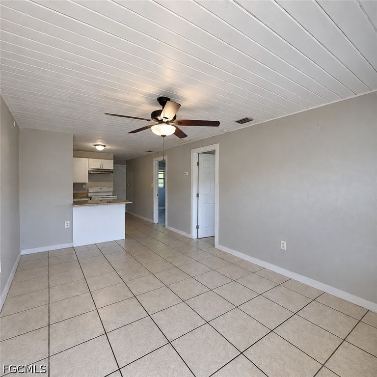 3236 Dora ST, Fort Myers, FL 33916