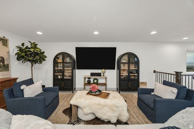 1390 E ORCHARD RIDGE LN, Kaysville, UT 84037