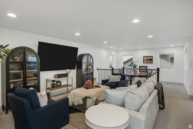 1390 E ORCHARD RIDGE LN, Kaysville, UT 84037