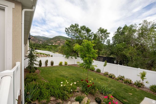 1390 E ORCHARD RIDGE LN, Kaysville, UT 84037