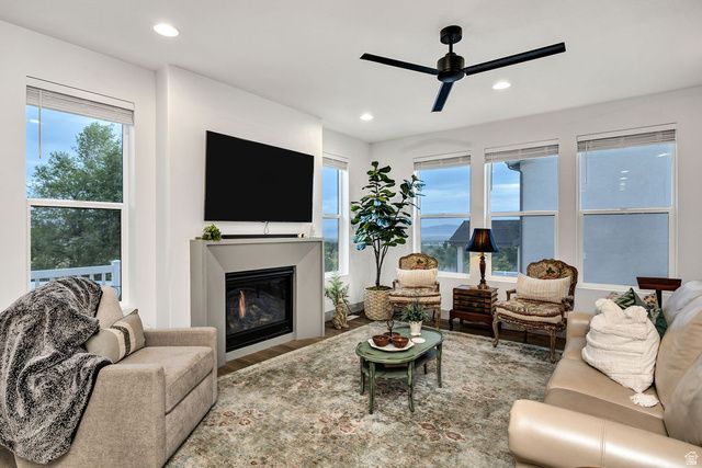 1390 E ORCHARD RIDGE LN, Kaysville, UT 84037