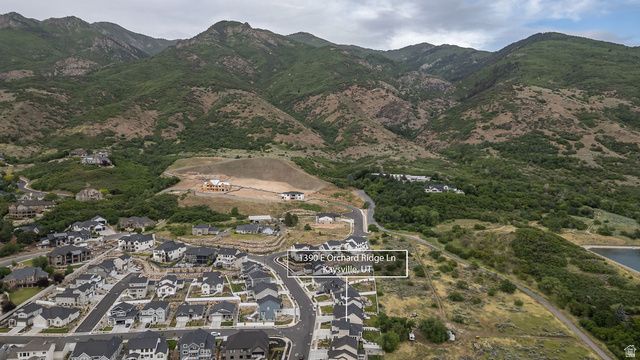 1390 E ORCHARD RIDGE LN, Kaysville, UT 84037